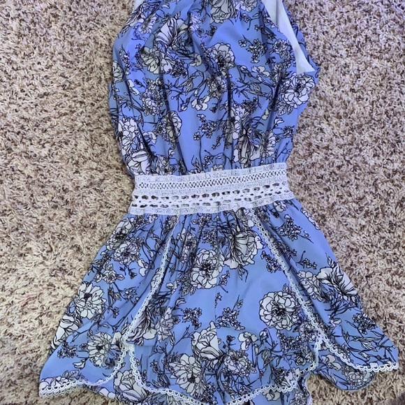 Flower romper! - Picture 2 of 2